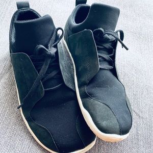 Vivo Barefoot athletic shoes 🦶